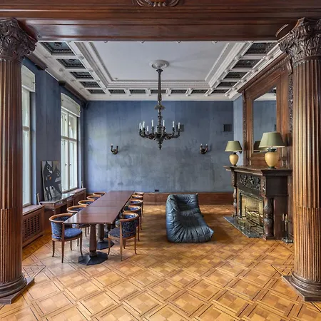 The Benjamin House Hotel