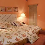 The Benjamin House Viesnīca 4*