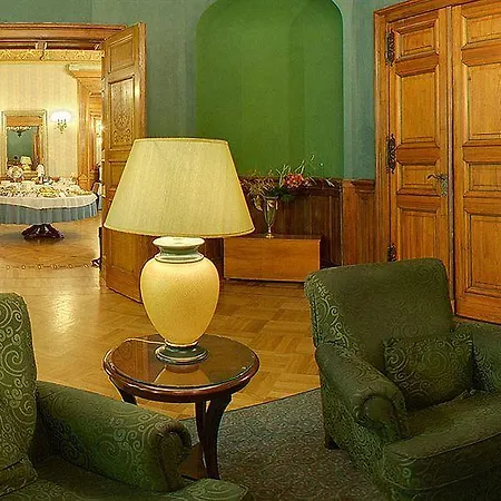 Szálloda The Benjamin House 4*