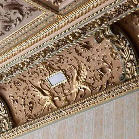 酒店 The Benjamin House 4*