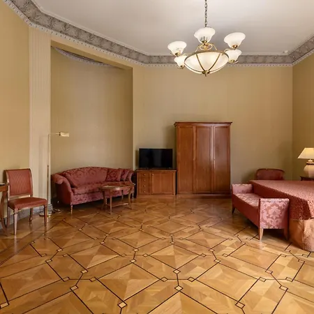 Szálloda The Benjamin House 4*