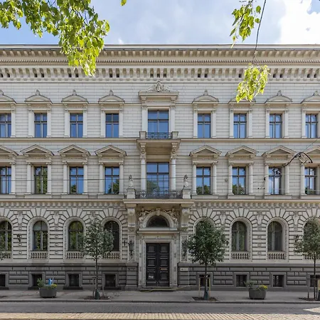 Szálloda The Benjamin House 4*