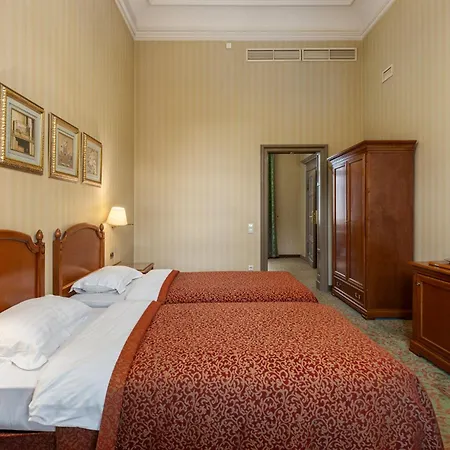 Szálloda The Benjamin House 4*