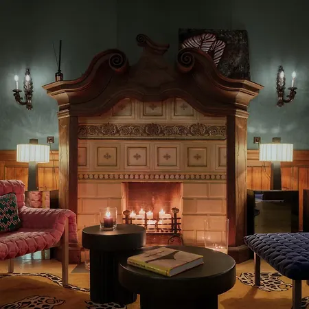 The Benjamin House Hotelli Riika