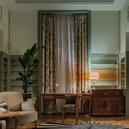 The Benjamin House Hotel