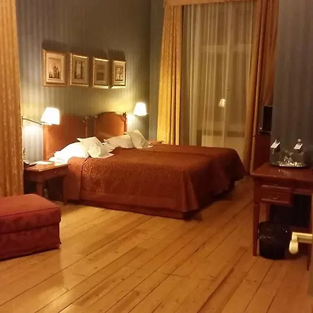 The Benjamin House 4*