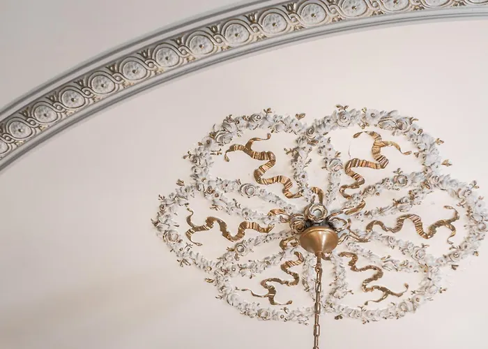 The Benjamin House 4*