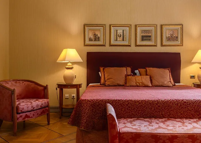 The Benjamin House Hotel