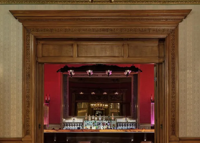 The Benjamin House Hotel